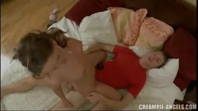 મોટા લૂંટ સાથે લેડી તેના જીન્સમાં એક છિદ્ર દ્વારા લાત મારવામાં આવે ગુજરાતી સેક્સ વિડિઓઝ છે