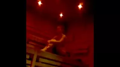 તે રાત્રે તેની પત્નીના ઘરમાં ઘૂસી ગયો અને તેના ગુદામાં પ્રવેશ્યા ગુજરાતી ઓપન સેક્સી પછી તેના ગધેડાને ચુંબન કર્યું.