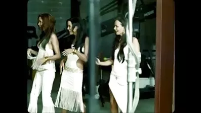 ગધેડા અને ટિટ્સ સાથે ગરમ ગુજરાતી નવા વિડિઓ, સેક્સી શ્યામા એક પુખ્ત સંવર્ધન