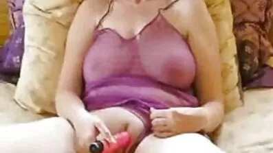 જંઘામૂળ પર એક અનશેવન ગુજરાતી દેશી બીપી વિડિઓ સ્ત્રીનું ગુદા ચુંબન સફળ હતું