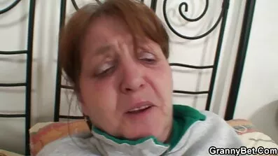 સોનેરી અને લાલ છોકરી કુશળતાપૂર્વક ટોટી અને ગુજરાતી સેક્સી રાન્ડી સારા ચુંબન ચૂસે છે