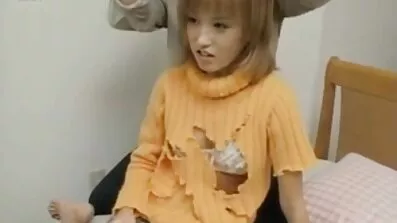 એક ગુજરાતી ભાભી porn યુવાન એશિયન સાથે બાથરૂમમાં ચુંબન ચુંબન