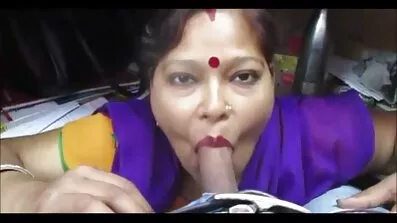 પુખ્ત પત્ની ગુદામાં યુવાન ગોપનિકને આકર્ષિત ગુજરાતી સંપૂર્ણ સેક્સી વિડિઓ કરે છે