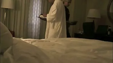 તેમણે ગધેડા પર દાદી ચુંબન અને ગુજરાતી ઓપન સેક્સી વિડિઓ ગુદા માં સ્ખલન પછી તેના અશ્લીલ