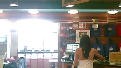 સોનેરી ગુજરાતી દેશી porn લેસ્બિયન સ્તનની ડીંટી ચાટે છે અને તેને બિલાડી આંગળીમાં પ્રવેશ કરે છે