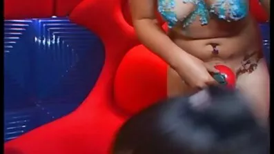 તેના ગુજરાતી એચડી સેક્સ વિડિઓ પ્રથમ દિવસ-પર-કામ વાછરડા છી મોજાં ચુંબન કર્યું