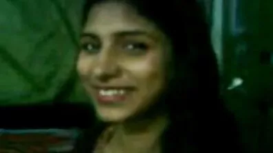 મોટા ટિટ્સ અને યુવાન સુંદરતા સાથે પરિપક્વ સ્ત્રી સાથે જૂથ પોર્ન x બીપી ગુજરાતી ત્રિપુટી