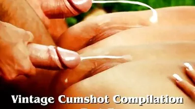 શુક્રાણુ xxx ગુજરાતી દેશી ડ્રેઇન ચહેરાના સંભાળ વમળ સાથે રેડહેડ સૌંદર્યની ડબલ બ્લોજોબ