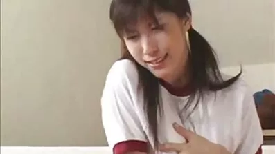 જેલમાં કાળી સ્ત્રી એક માણસ ધૂમ્રપાન કરે છે અને એક ગુજરાતી aunty xxx ટોટી પર બેસે છે