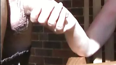 ક્રૂર શ્યામા અને સોનેરી મોટા ટિટ્સ સાથે મજબૂત ચુંબન ગુજરાતી aunty કા સેક્સ વિડિઓ સાથે મજા માણો