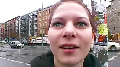 મોટા ટિટ્સ સાથે શ્યામા મસાજ, ચુંબન અને સંપૂર્ણ ગુજરાતી ભાભી સંભોગ કર્યા ખોરાક મેળવે છે