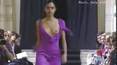 રુવાંટીવાળું ચાટવું, બેબે યોનિમાર્ગ દરમિયાન બેબે મિલ્ફનો પ્રયાસ કર્યો પોર્ન ગુજરાતી