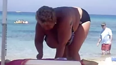 બસ્ટી રૂમમેટ ચુંબન માટે લગ્ન કરેલા માણસને આકર્ષિત કરે છે ગુજરાતી xx વિડિઓ