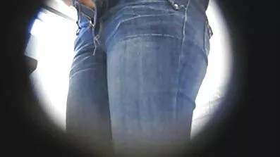 બસ્ટી સુંદરતા એક ભાભી સેક્સ ગુજરાતી ગરમ ચુંબન માટે માણસ લલચાવે છે