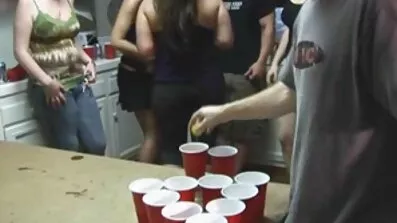 પુખ્ત રશિયન ટીન સેક્સ ગુજરાતી એચડી માણસ પાસેથી મુઠ્ઠી મેળવે છે