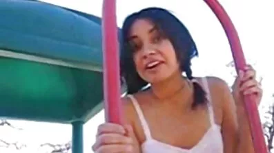 ડ્રાઇવિંગ પ્રશિક્ષક છોકરીને જંગલમાં લઈ ગયો અને સેક્સી બીએફ ગુજરાતી તેને હૂડ પર ચુંબન કર્યું