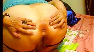 એક ડિપિંગ બેબીસિટર સાથે ઉચ્ચ ગુણવત્તાની પોર્ન વિડિઓ દેશી ગુજરાતી પોર્ન