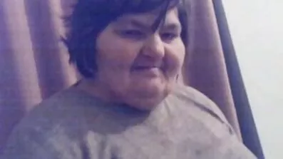 એક આકર્ષક રીતે ચુંબન સાથે અશ્લીલ મોટા ટિટ્સ સાથે ગુજરાતી ઓડિયો સેક્સ શ્યામા