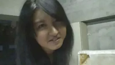 સુંદર ગુદા વજન દ્વારા સેક્સ વિડિઓ ગુજરાતી સેક્સ વિડિઓ છિદ્રોમાં ડિક્સ મેળવે છે