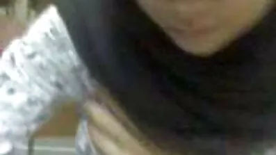 એક ચુસ્ત બિલાડી ગુજરાતી દેશી aunty છિદ્ર માં ચુંબન પછી ડિપિંગ માં અંત આવ્યો